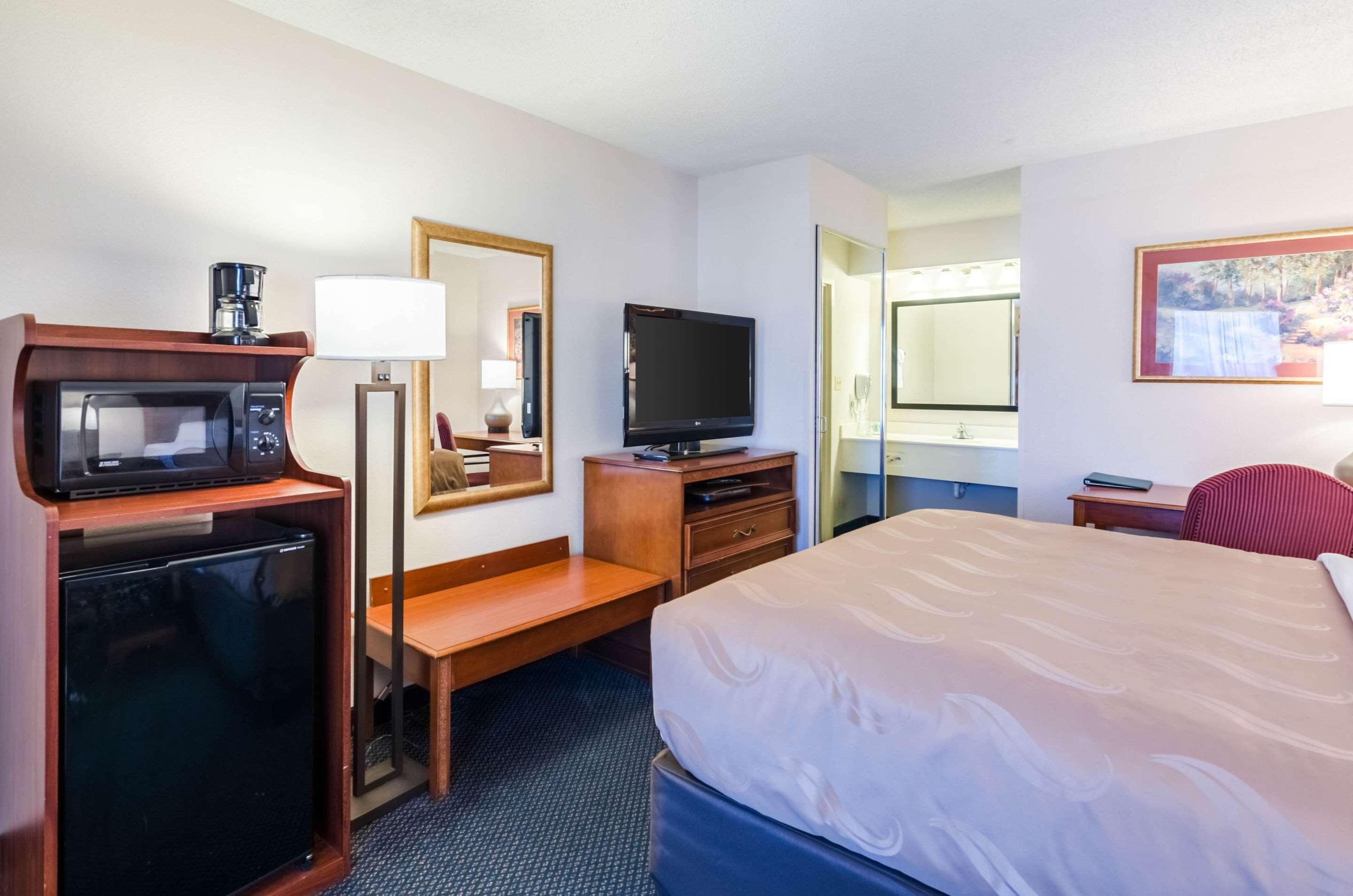 Quality Inn Lynchburg Near University Exteriér fotografie