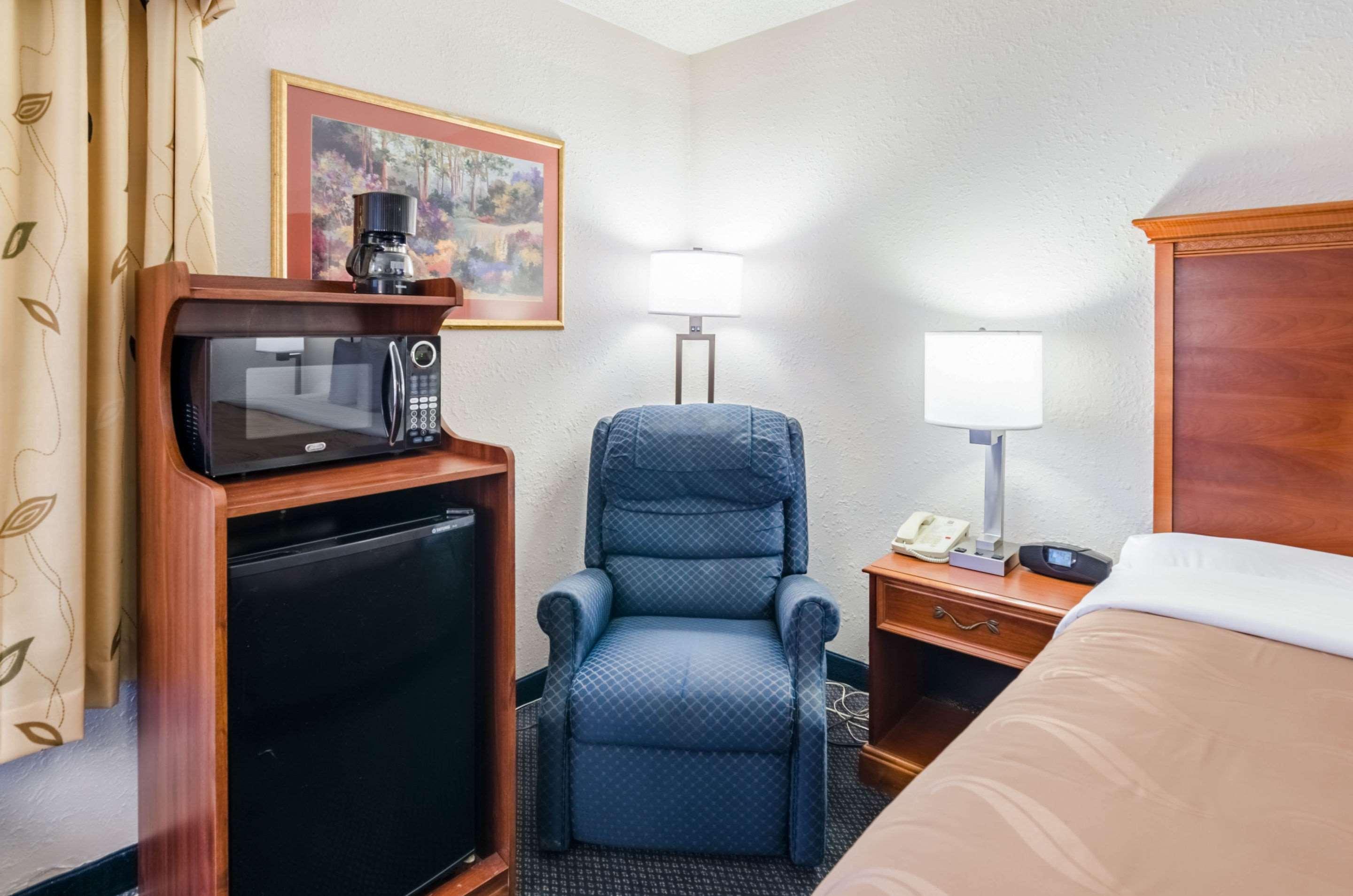 Quality Inn Lynchburg Near University Exteriér fotografie